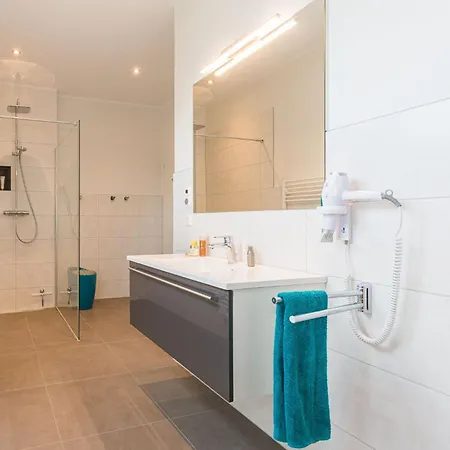 Luxus_spa_eg_fewo Aquamarin _we 1_ Apartment Goehren-Lebbin